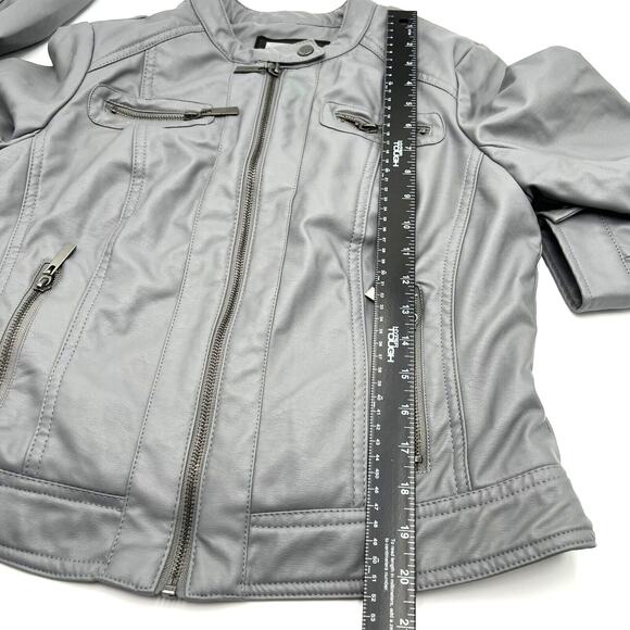 JOUJOU Women's Medium Silver Gray Faux leather Jacket Soft vegan fur lining - Picture 8 of 8